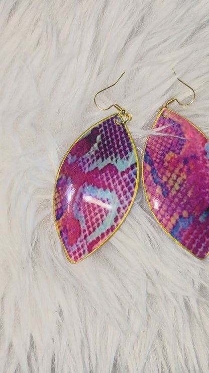 Snake print earring ( Pink) Medium